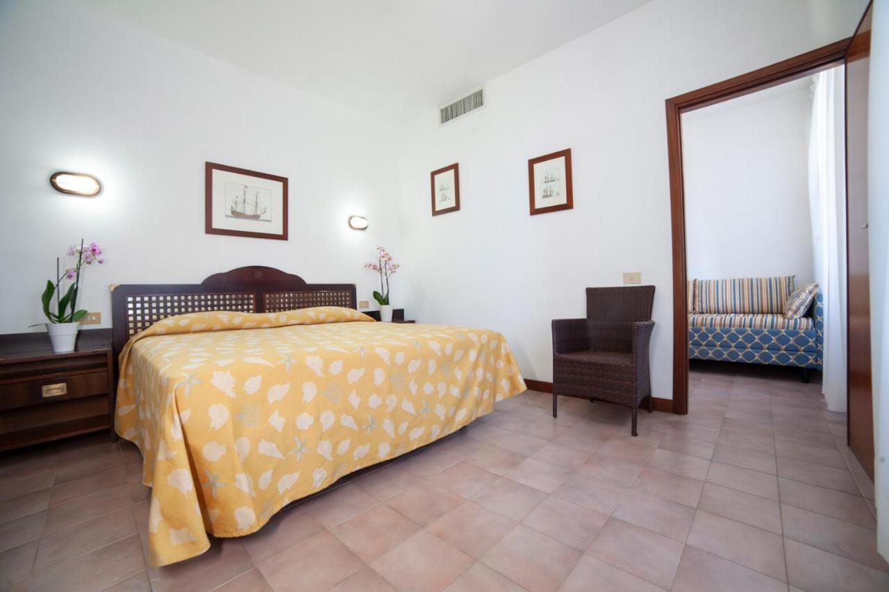 Hotel Antares Capoliveri  Exterior foto